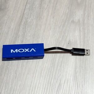 Brand New MOXA 4-Port USB 2.0 Hub with Built-In Cable – Compact and Portable